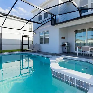 Brand New! Five Bedrooms House With Private Pool At Windsor Island Davenport